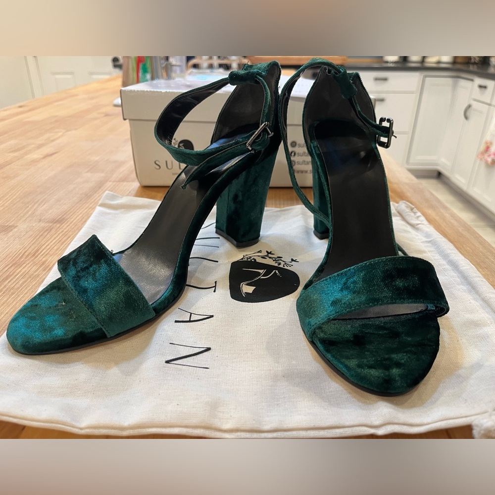 Brand new hand made velvet emerald green heels size 9.5 but fits like a 10!